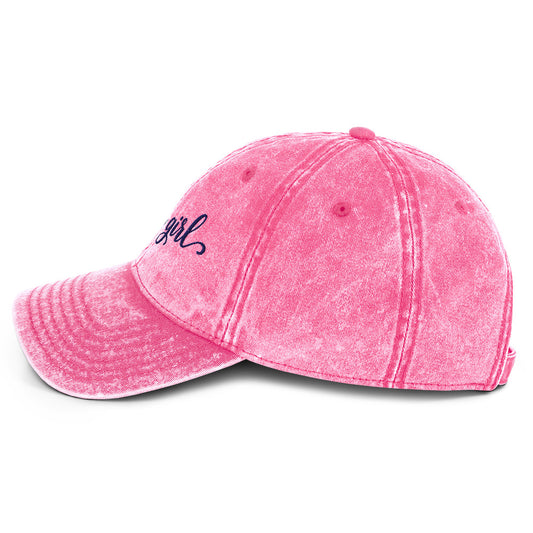 Rosa gewaschene Basecap mit lila Stickerei „horse girl“.