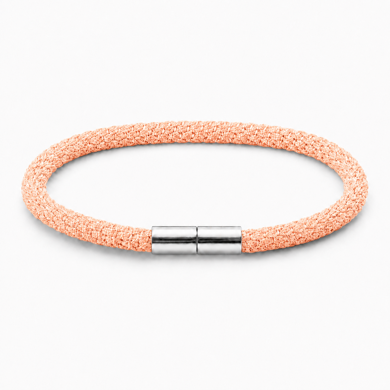 Geflochtenes Kumihimo Armband in Apricot Orange mit poliertem Edelstahlverschluss.