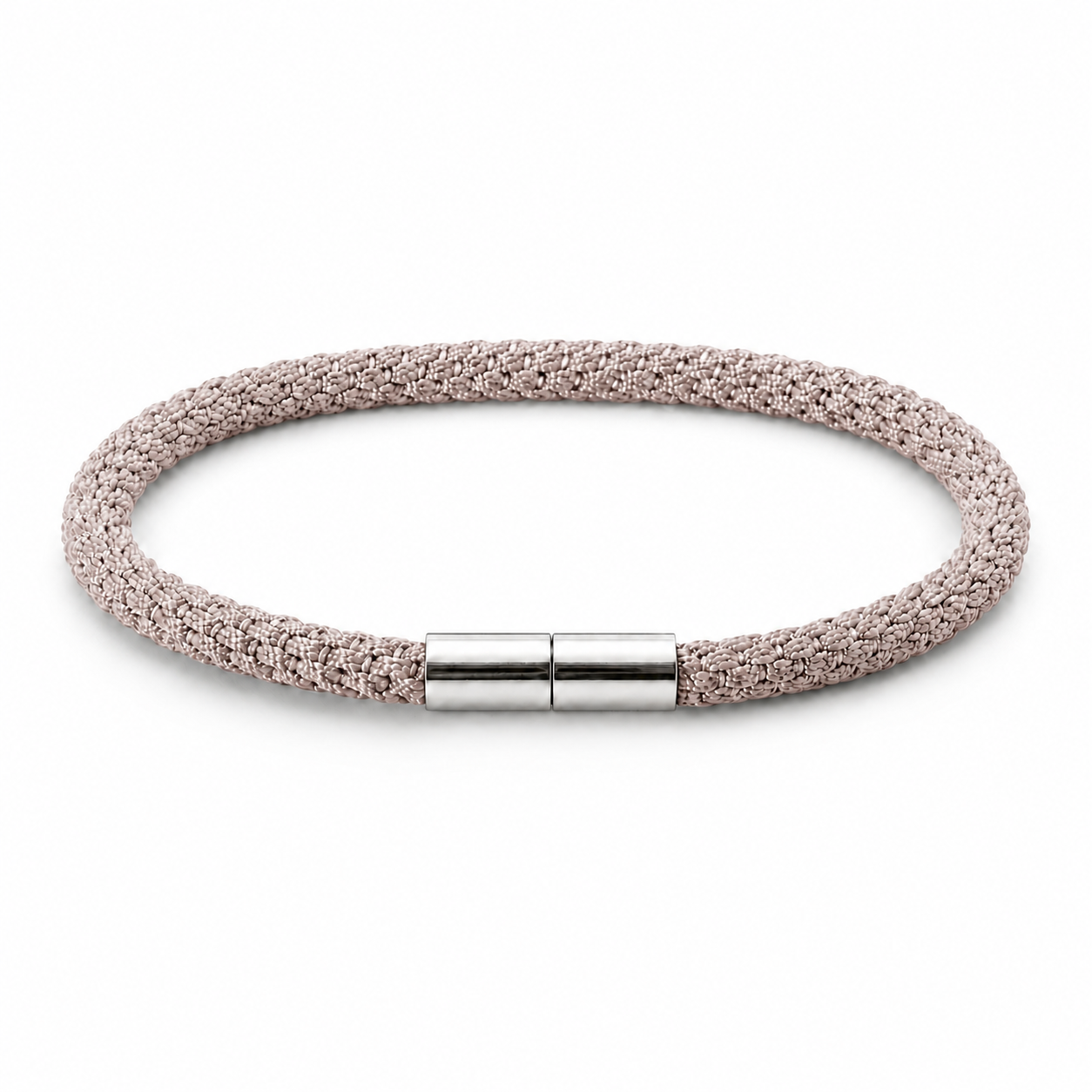 Geflochtenes Kumihimo Armband in Taupe mit poliertem Edelstahlverschluss.