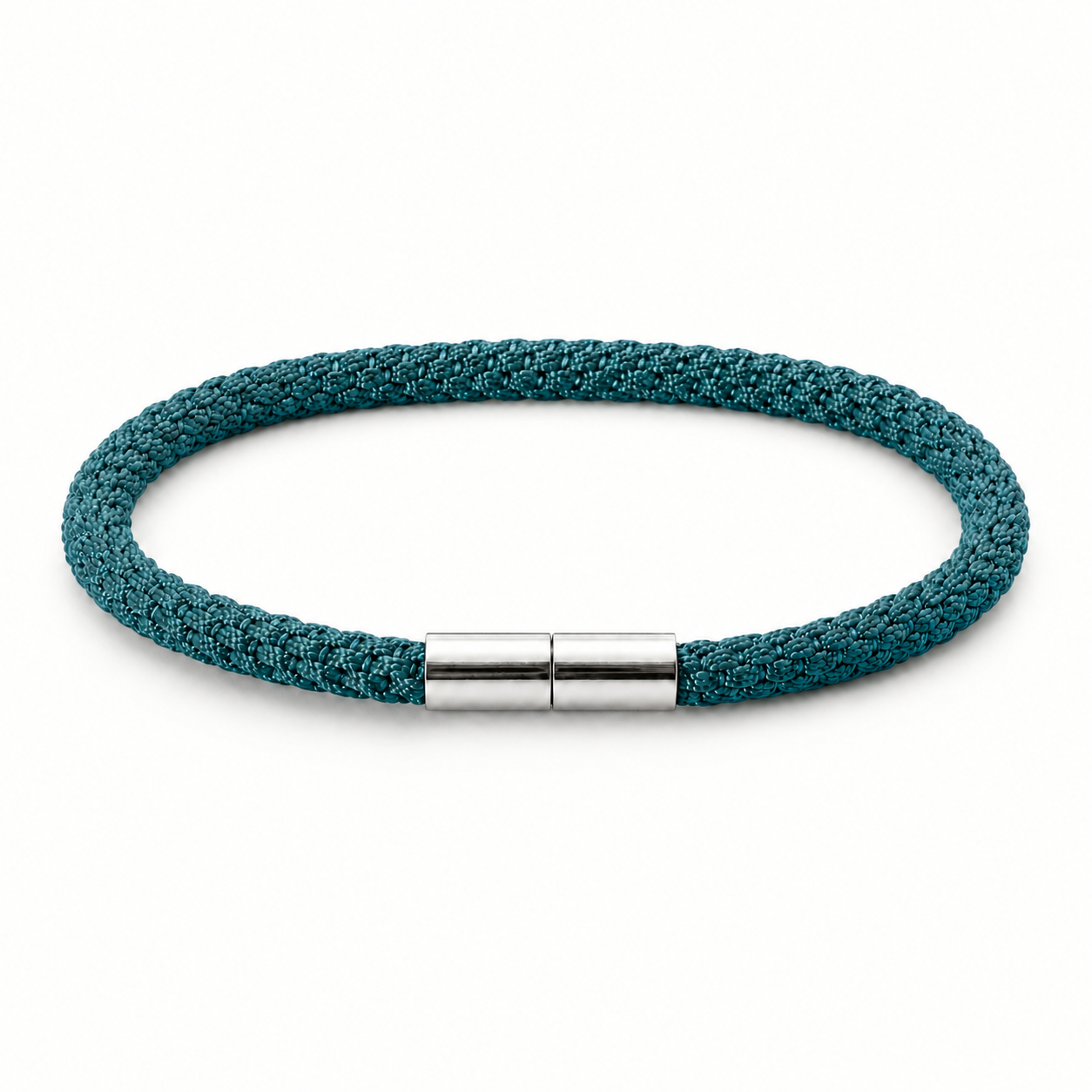 Geflochtenes Kumihimo Armband in Türkis mit poliertem Edelstahlverschluss.