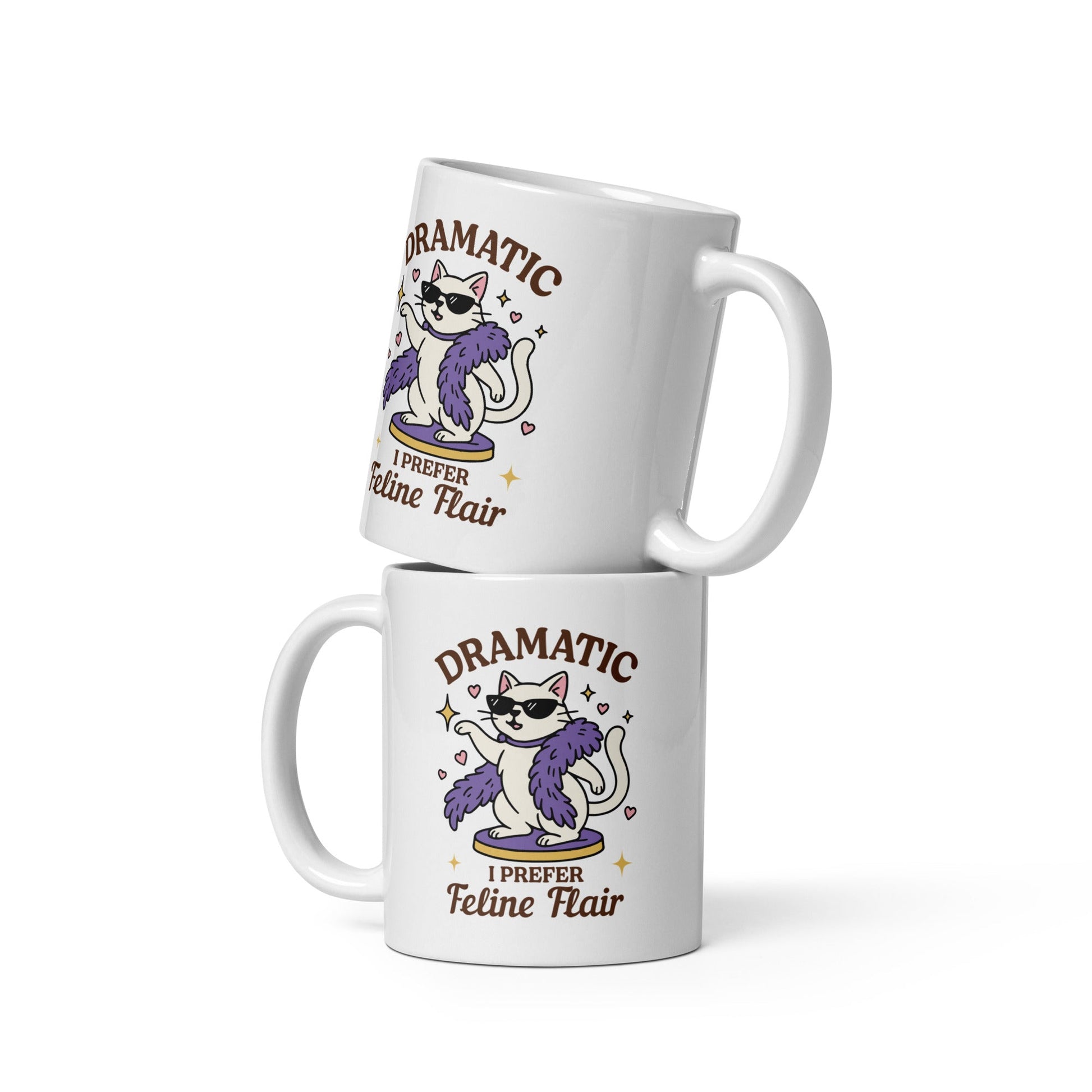 Weiße Keramiktasse mit glamouröser Katze & Spruch "Dramatic? I Prefer Feline Flair"